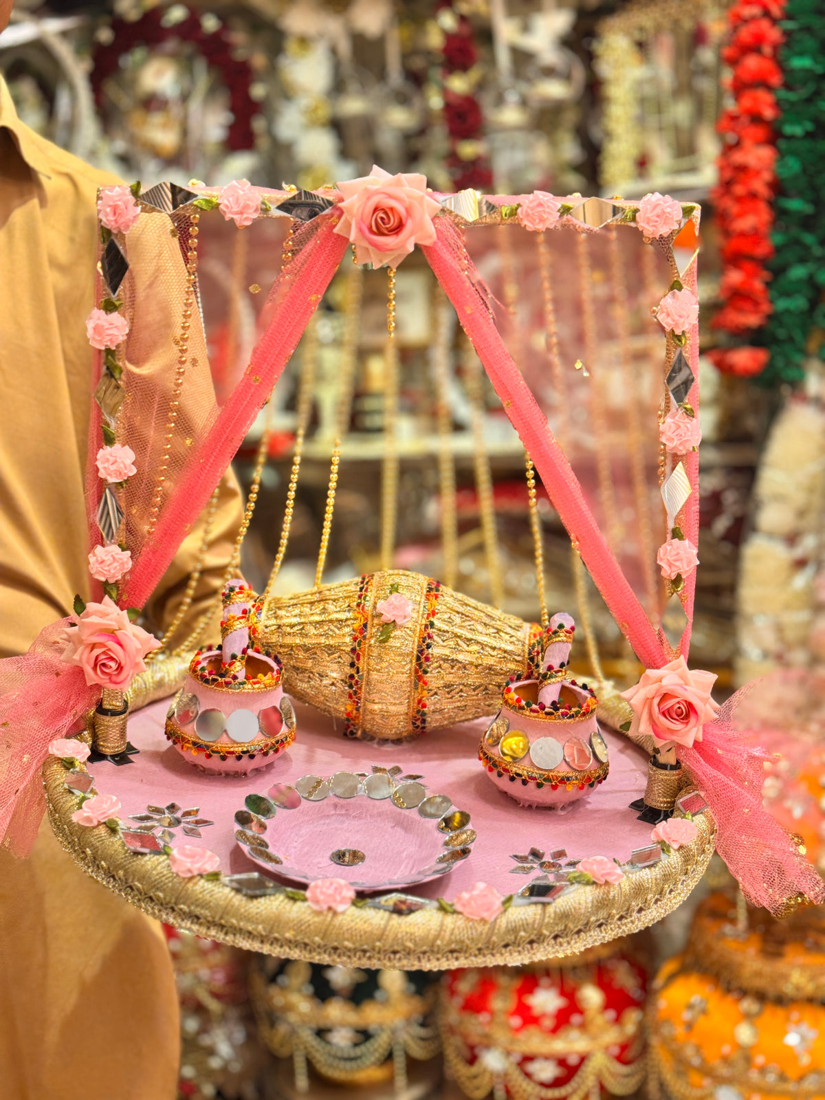 Velvet Net Design Thaal