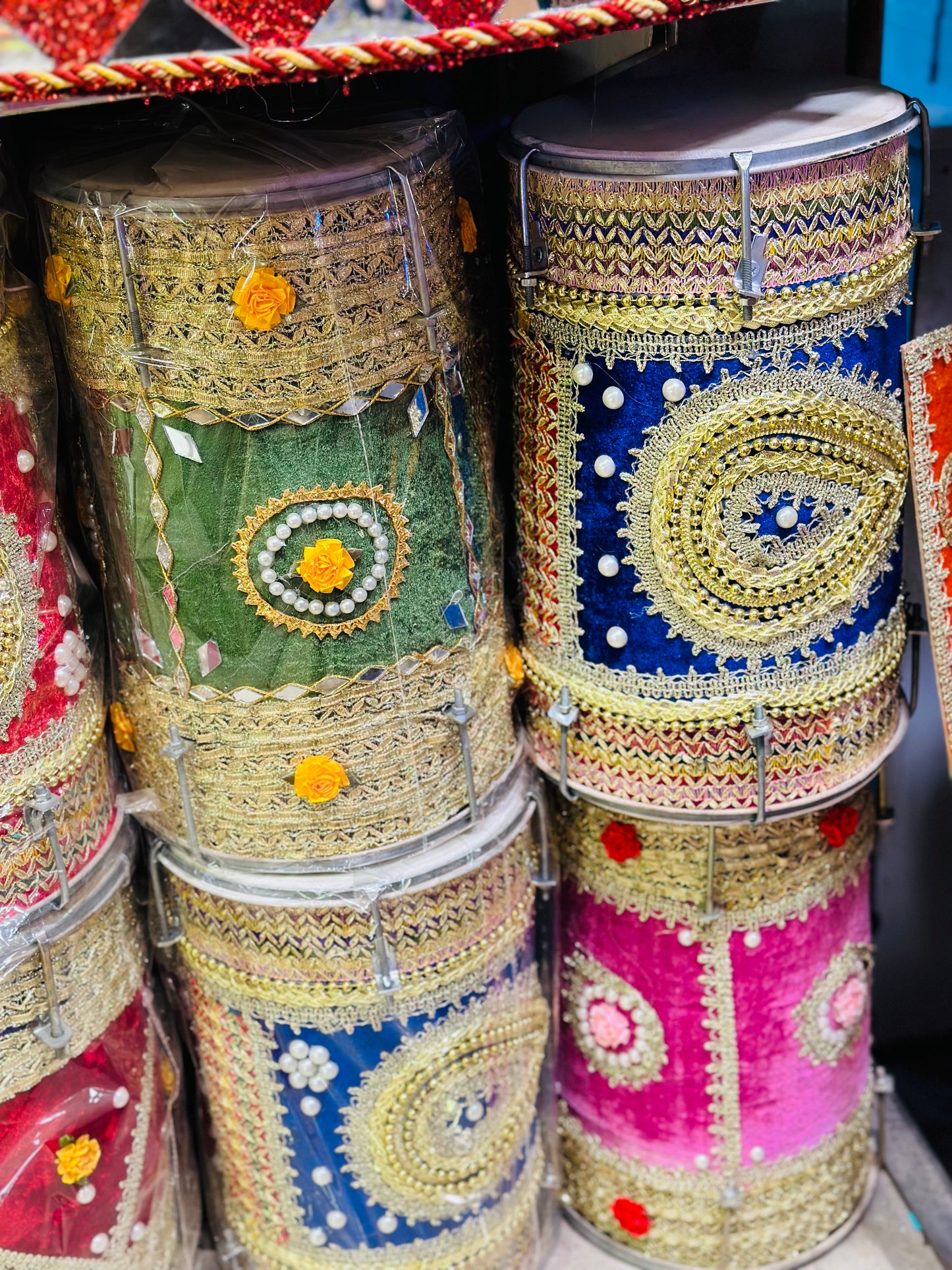 Ambi Velvet Dholak