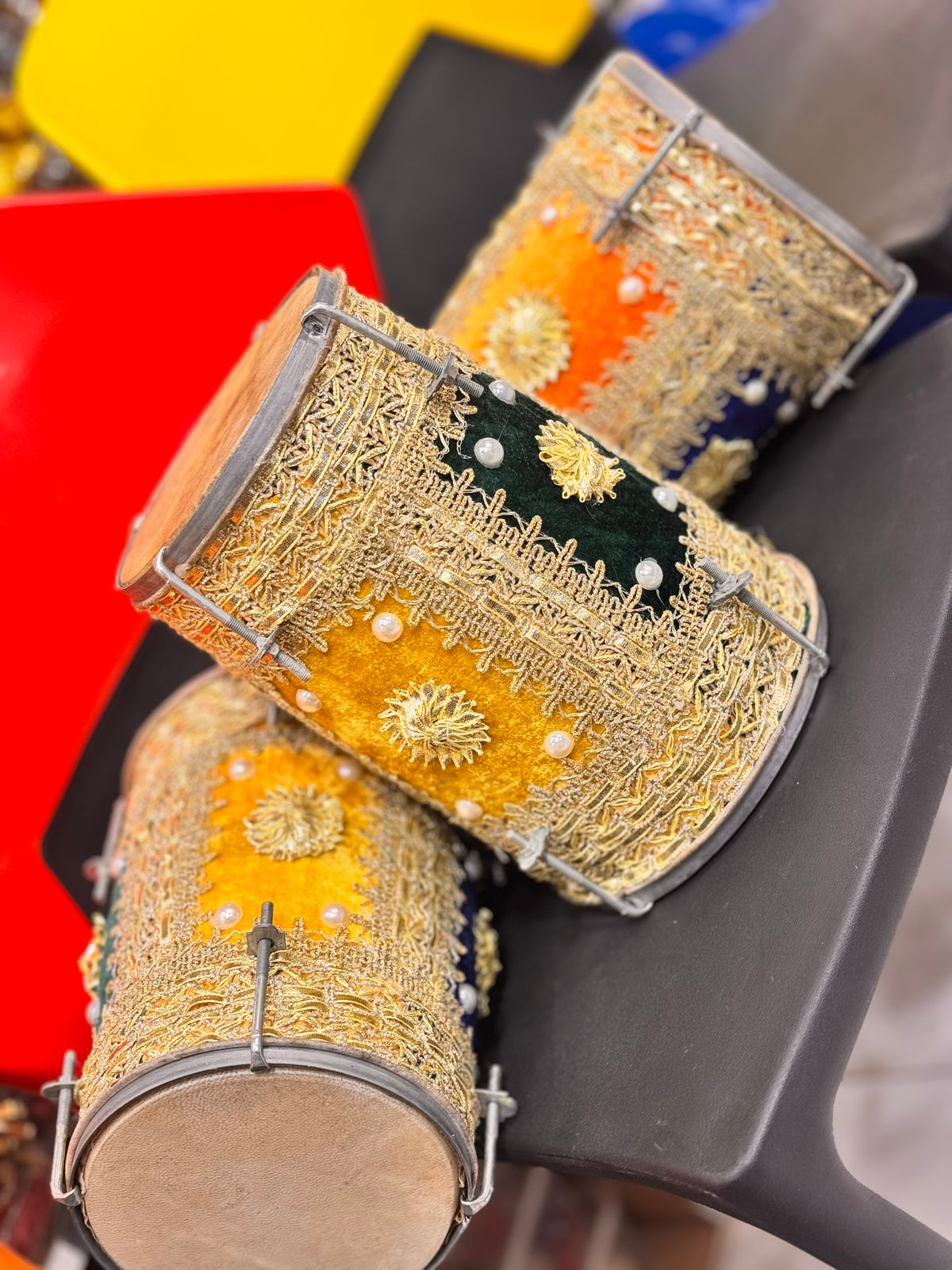 Mini velvet dholki