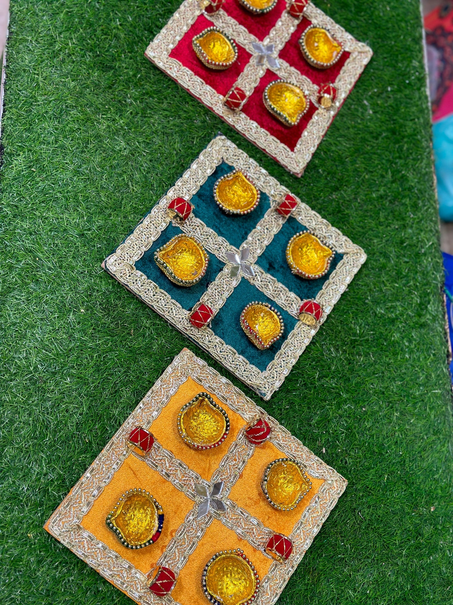 Velvet 12 Inch Gota Plate