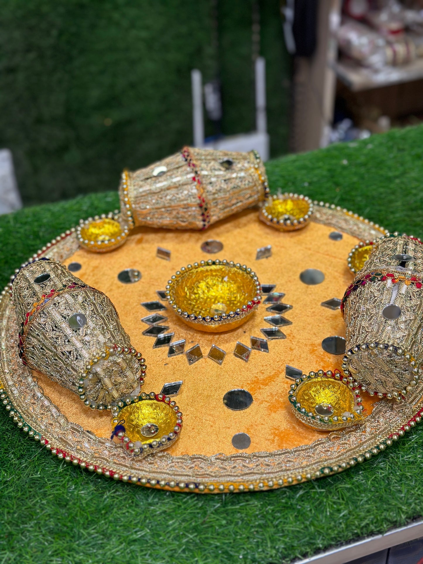 Velvet Dholki Plate