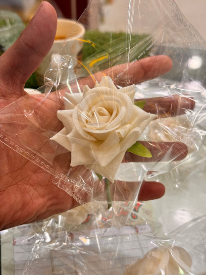 Floral pins for men’s suits