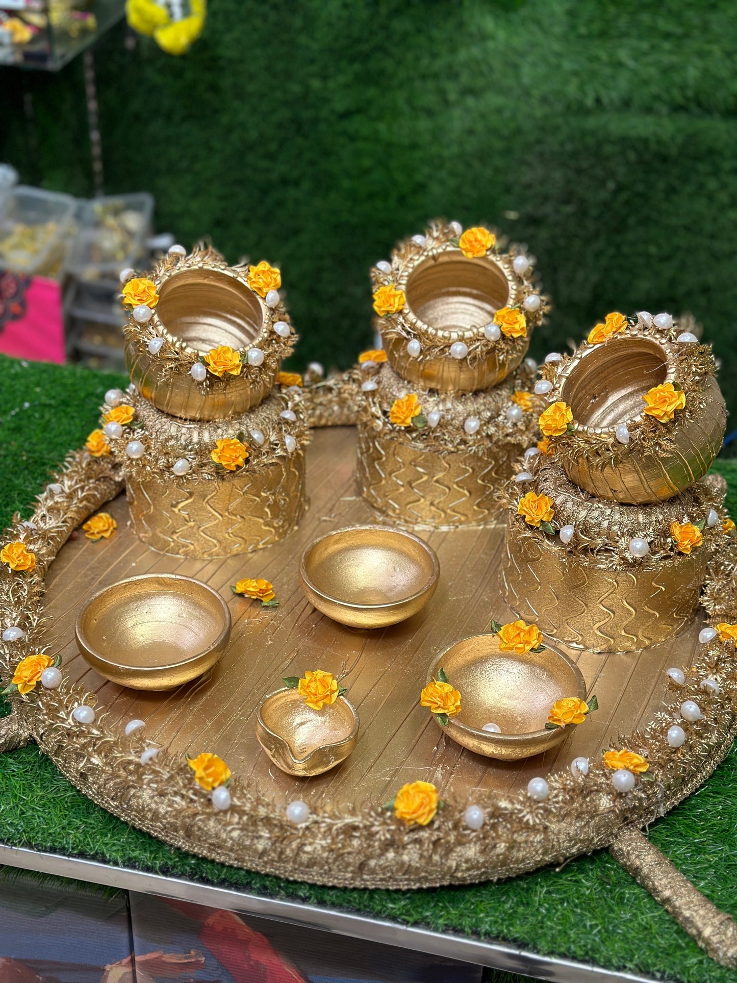 Gold Work Matki Thall