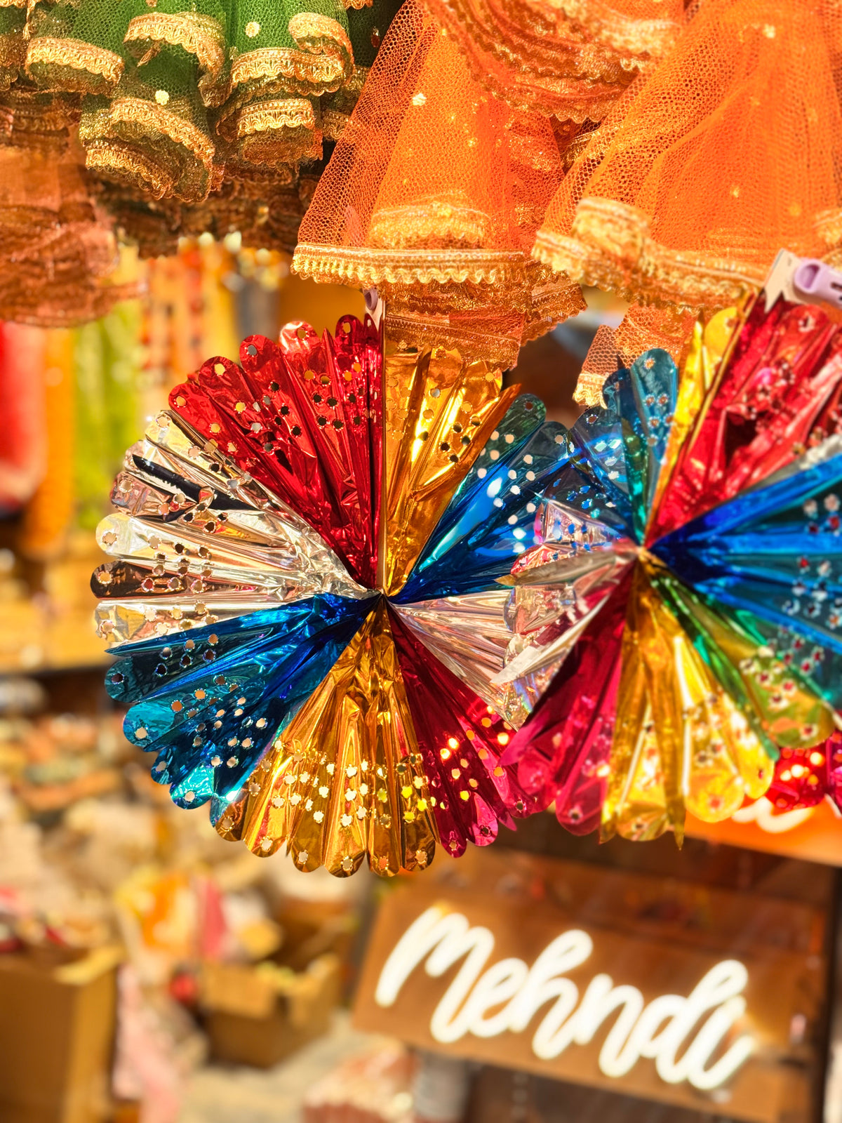 Plastic round fans