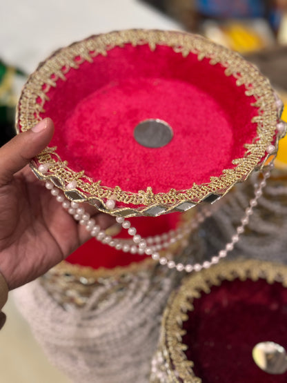 Flower plates with pearls