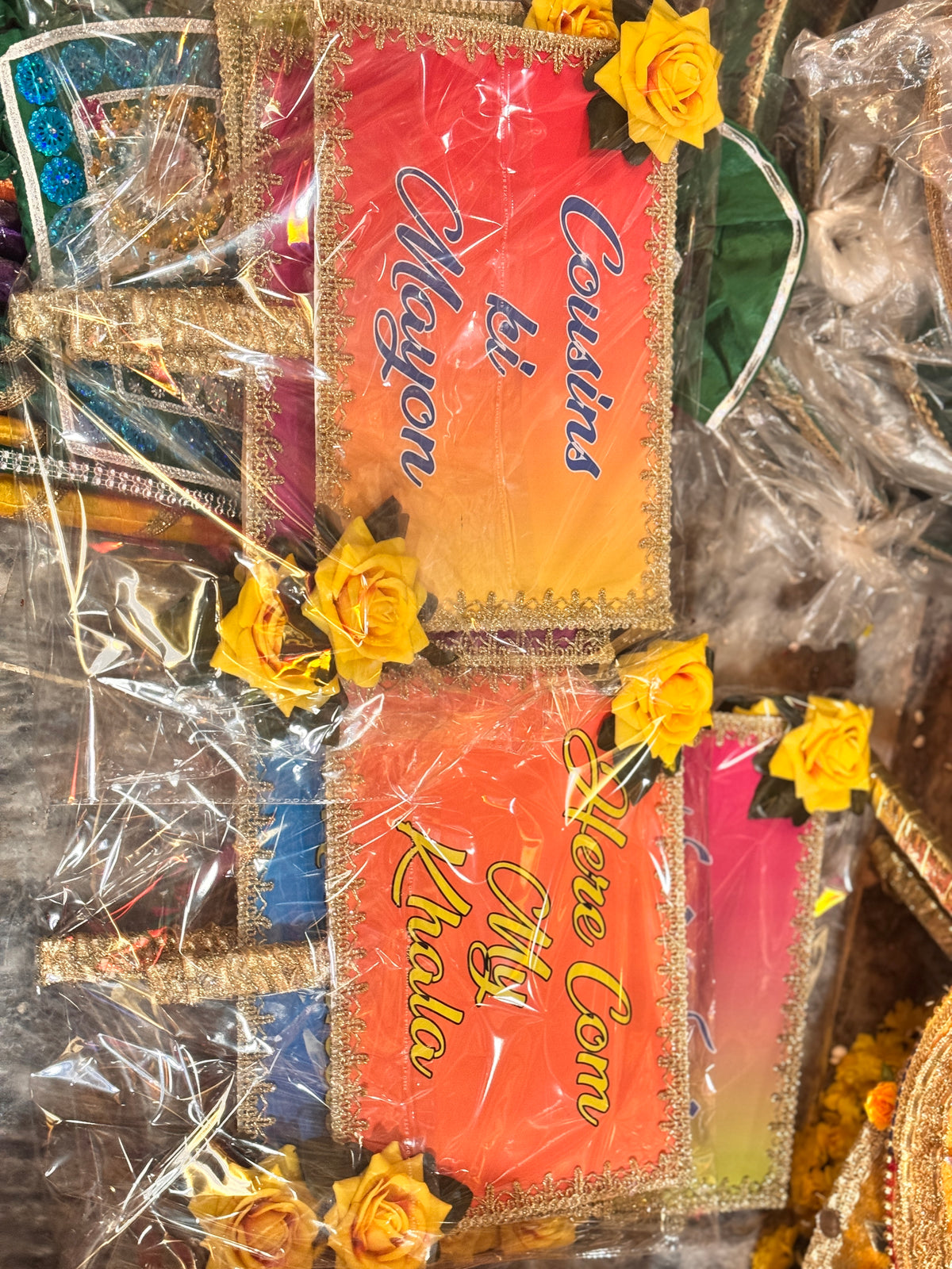 Mehndi props with flower
