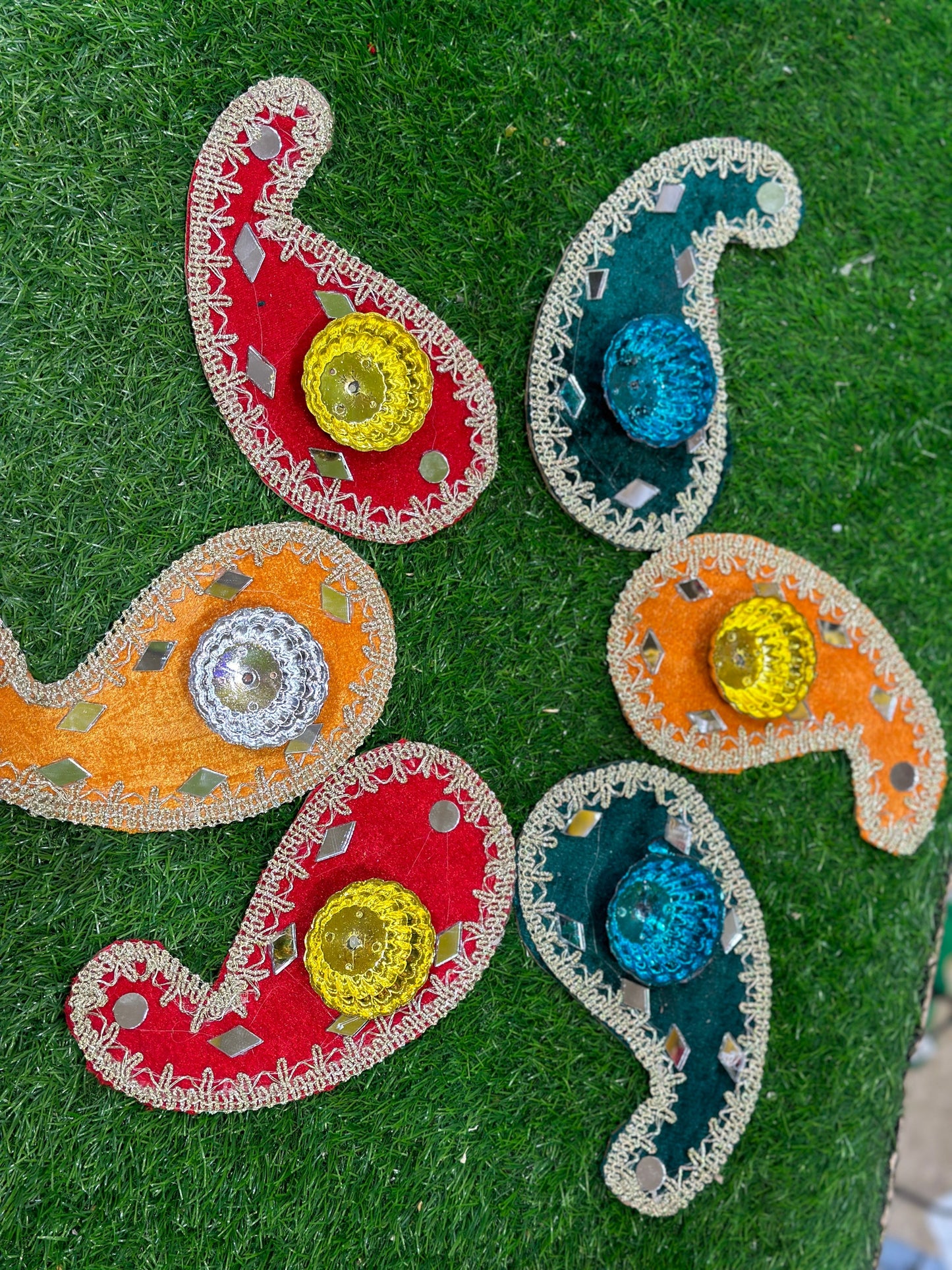 Velvet Multi Shapes Plates (Pack of 6)