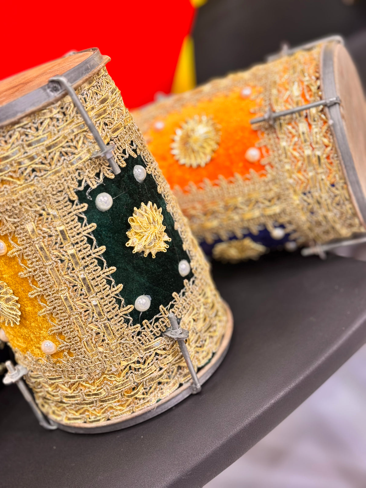 Mini velvet dholki