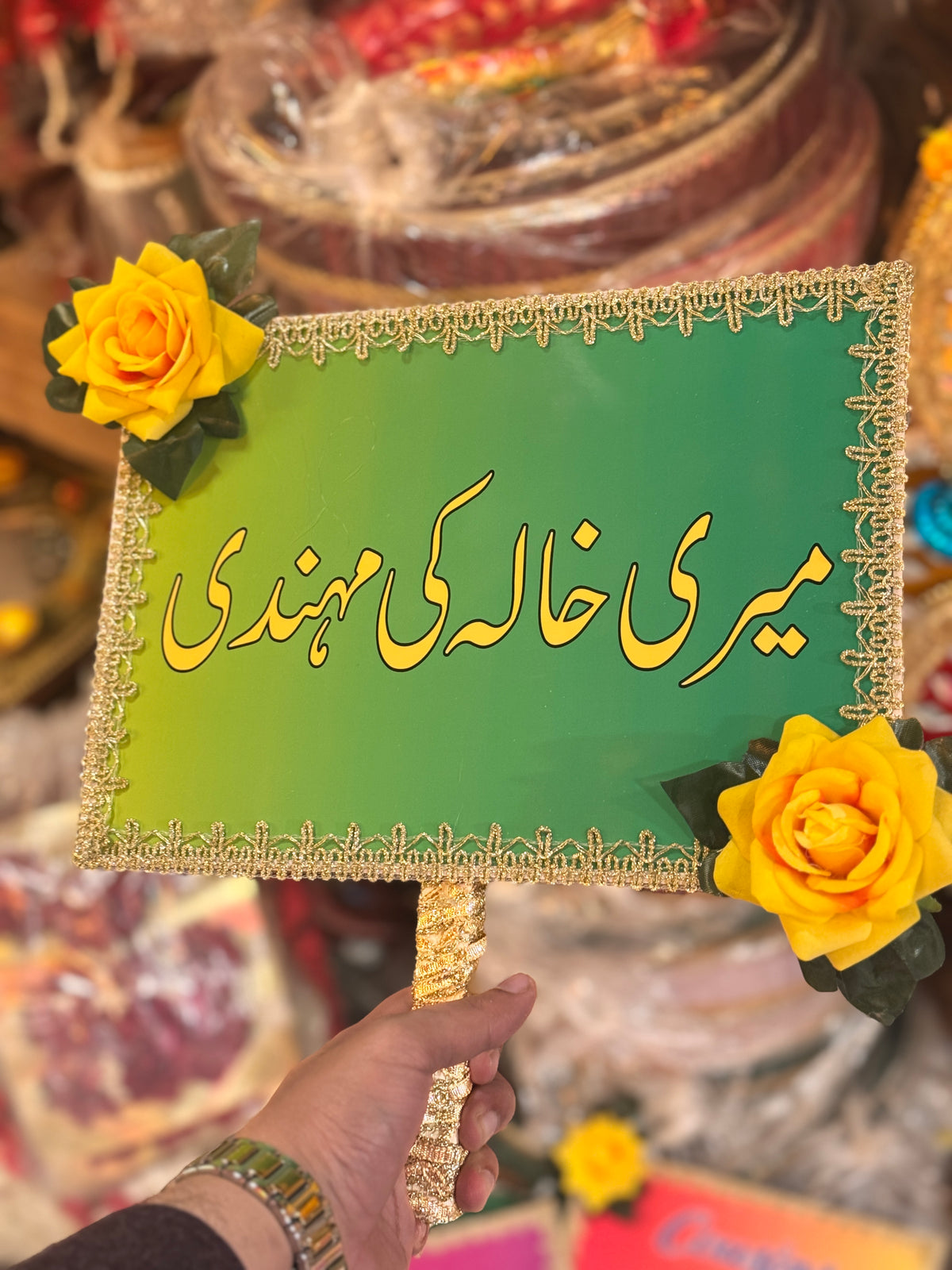 Mehndi props with flower