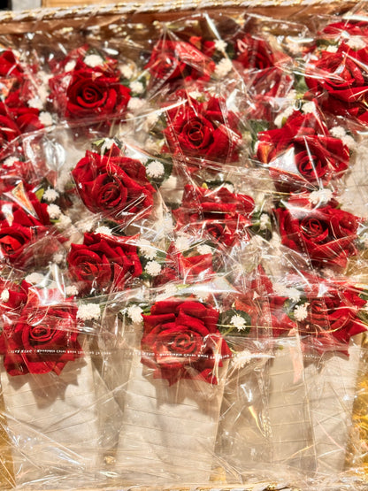 Floral pins for men’s suits