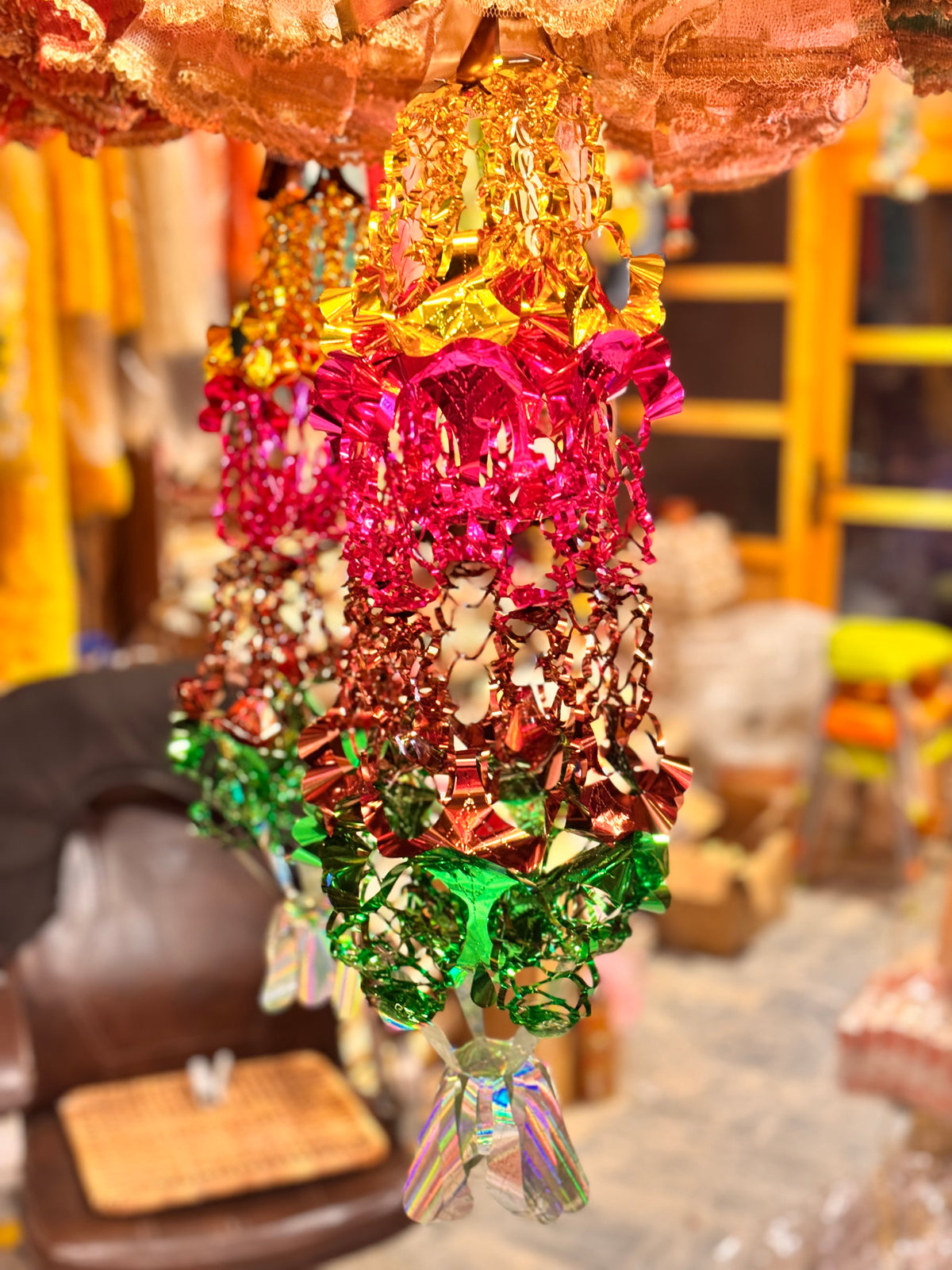 Plastic center hanging