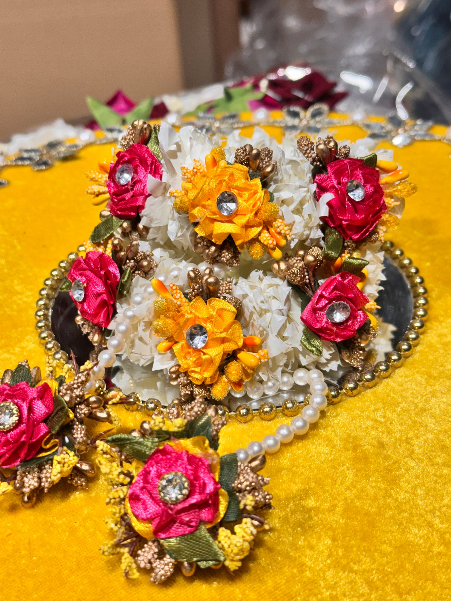 Gajra with rings