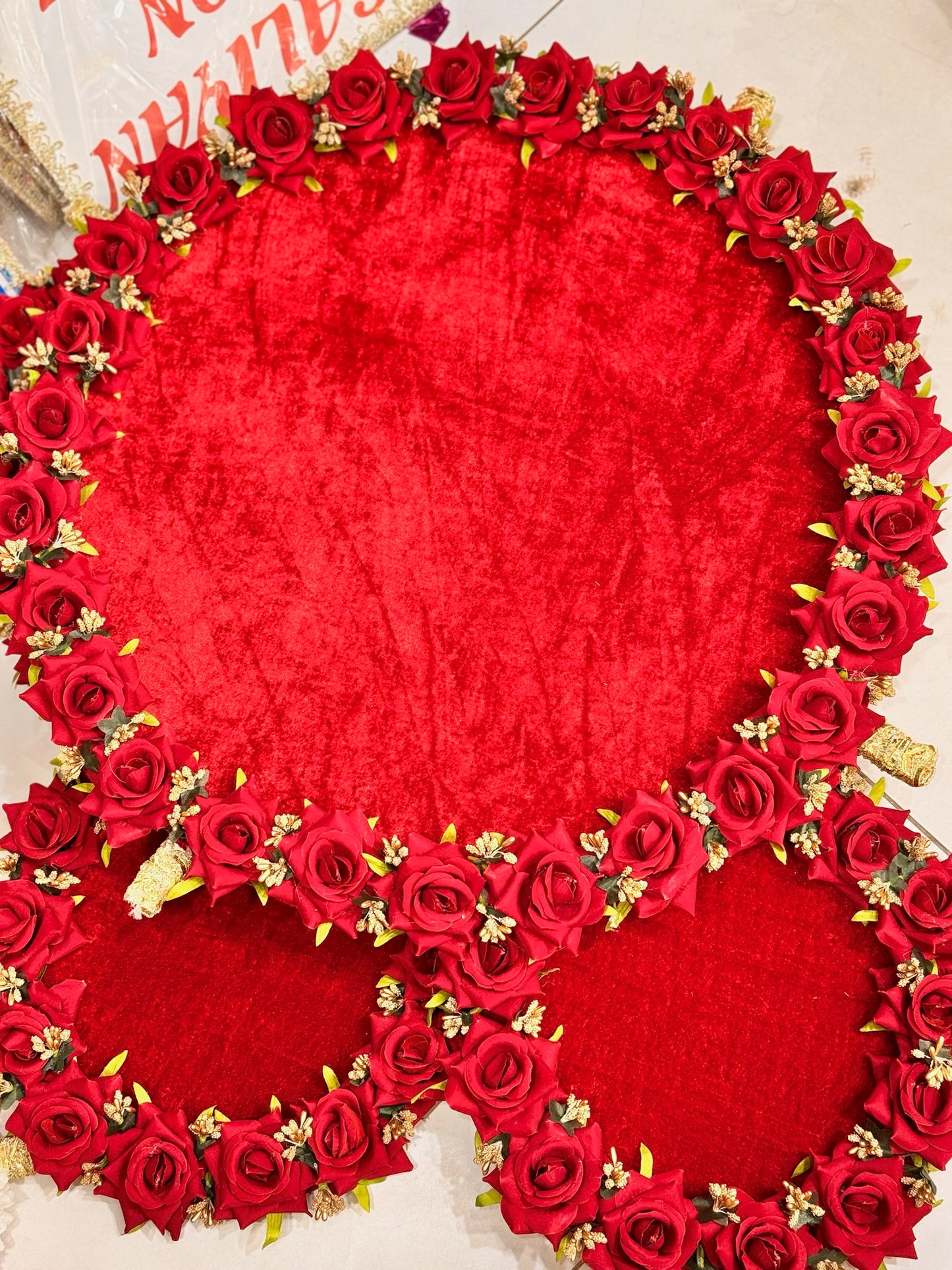 Velvet Flower Thaal