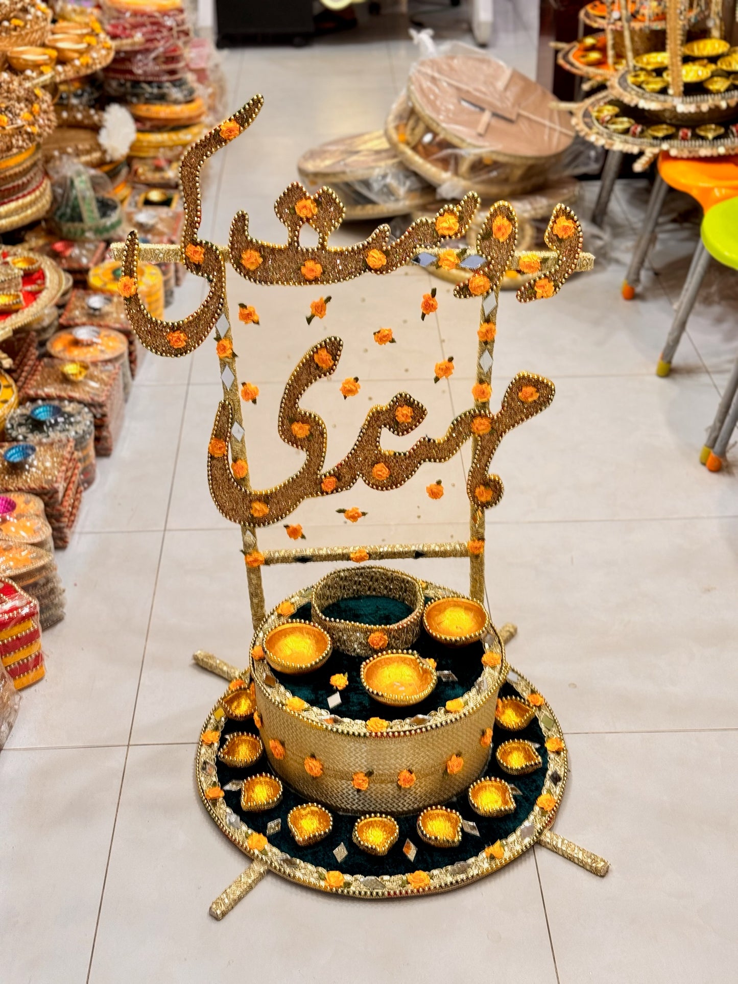 Velvet Step Thaal Dost ki Mehndi