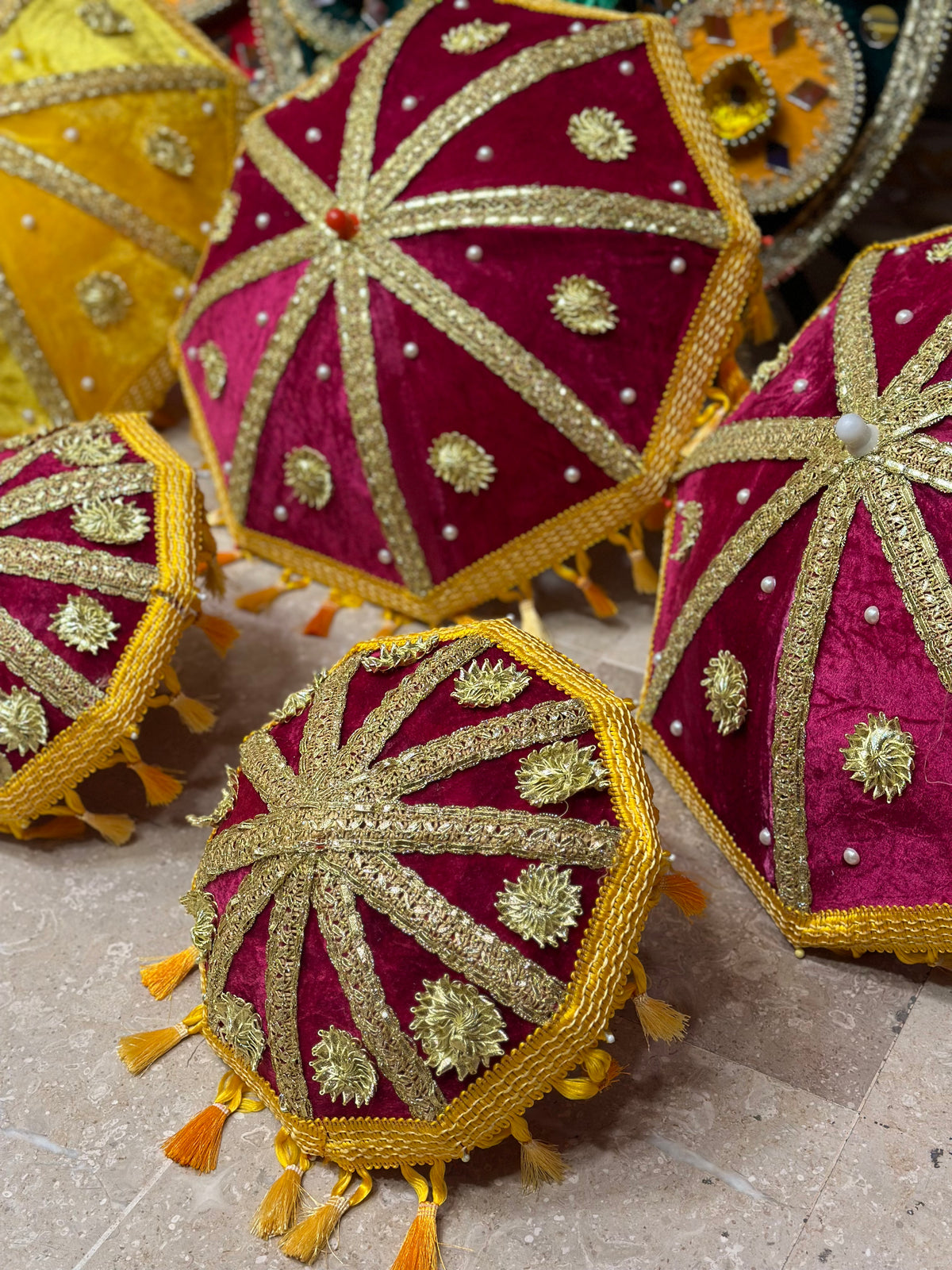 Decorative Velvet Umbrella Set 1