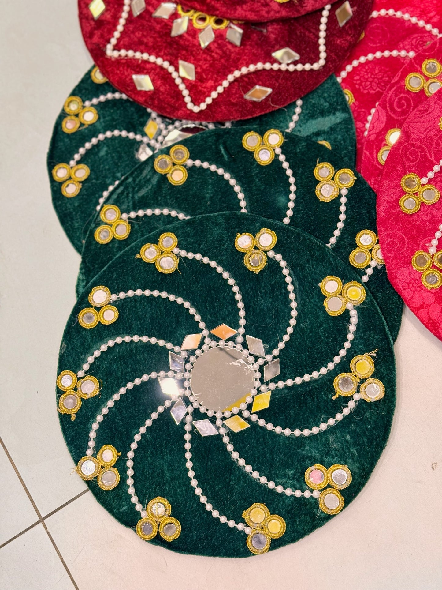 Velvet Mirror Plate Design 4