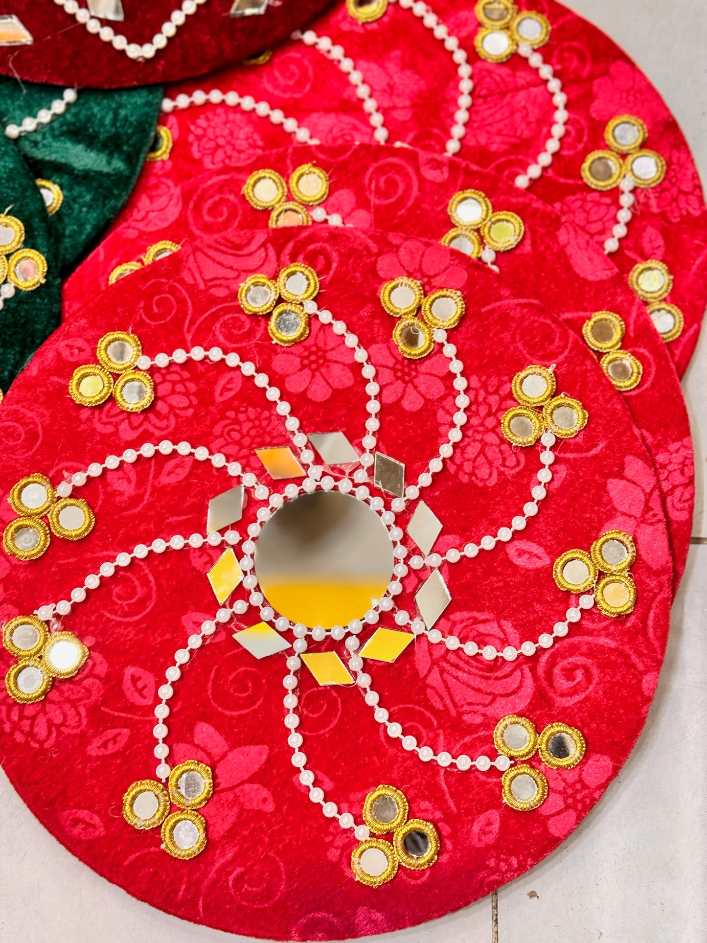 Velvet Mirror Plate Design 4
