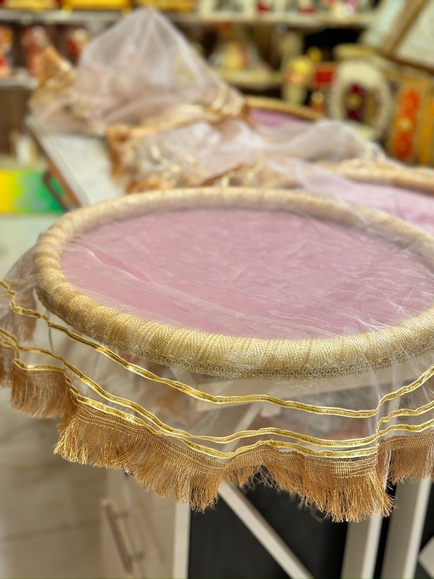 Round Tray with Cover