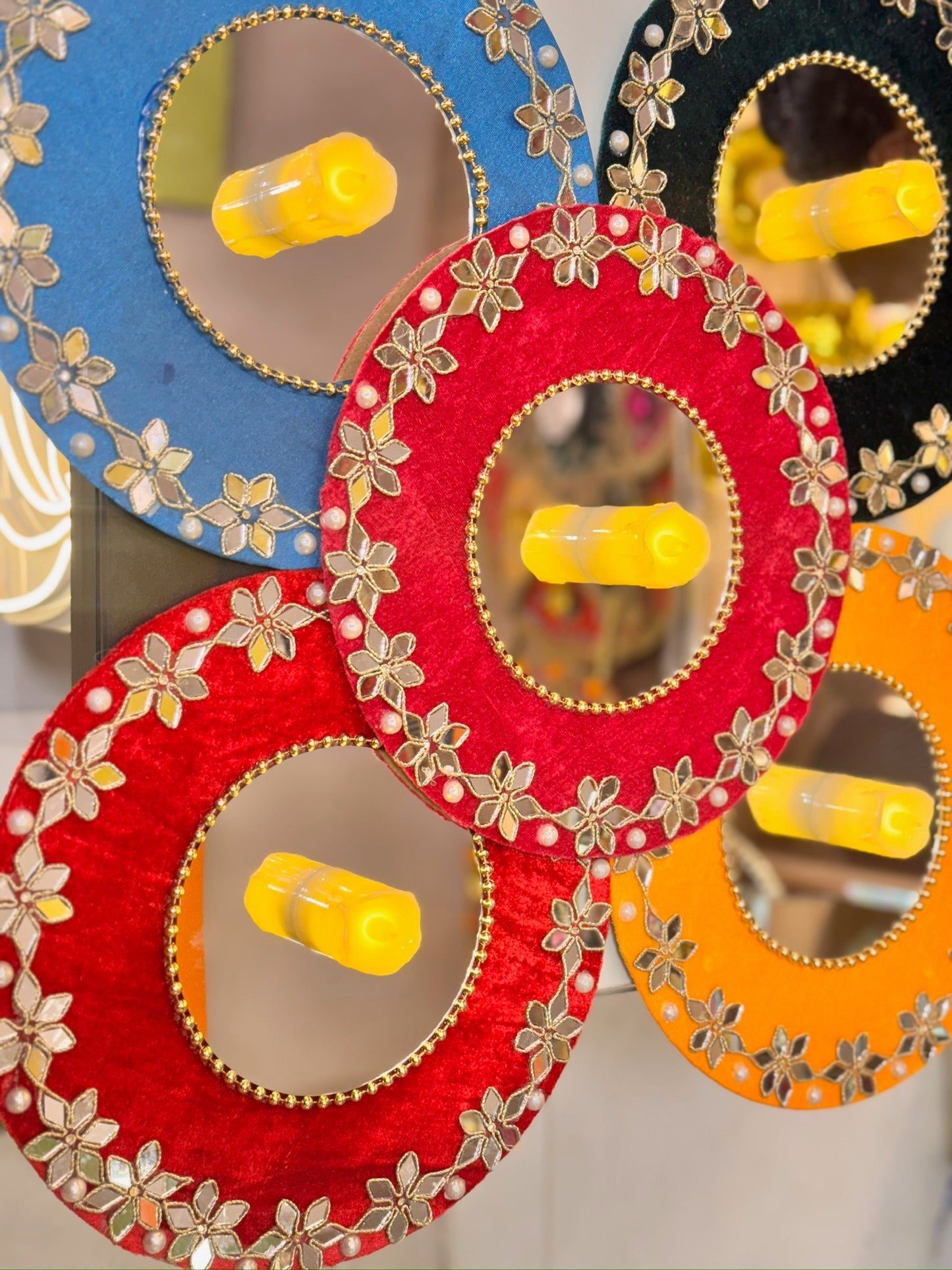 Star Border Velvet Plate