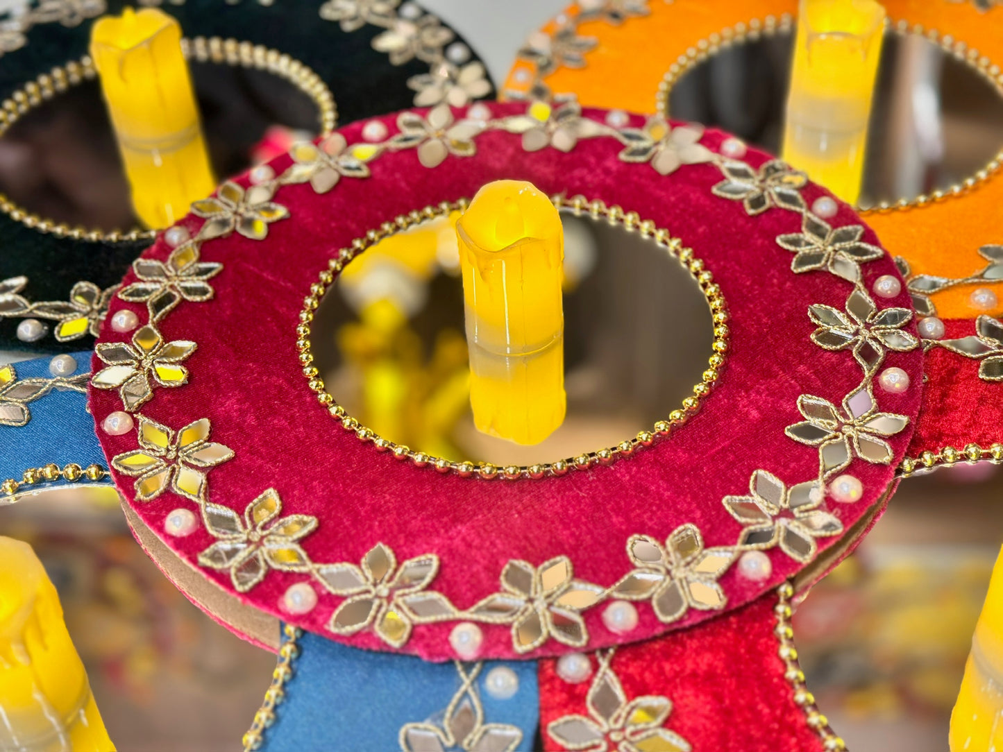 Star Border Velvet Plate
