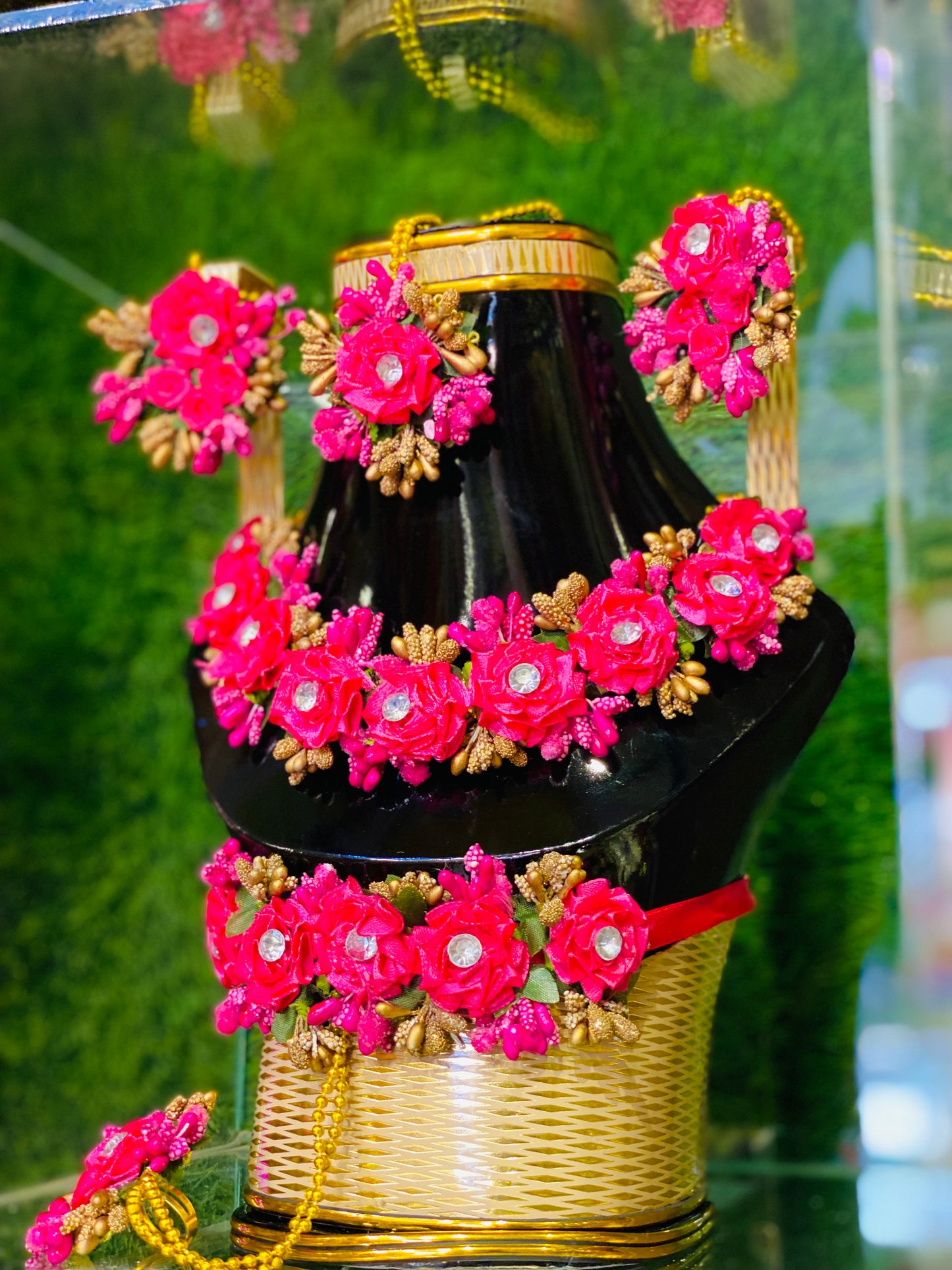 Floral Nagh Design Jewelry Set