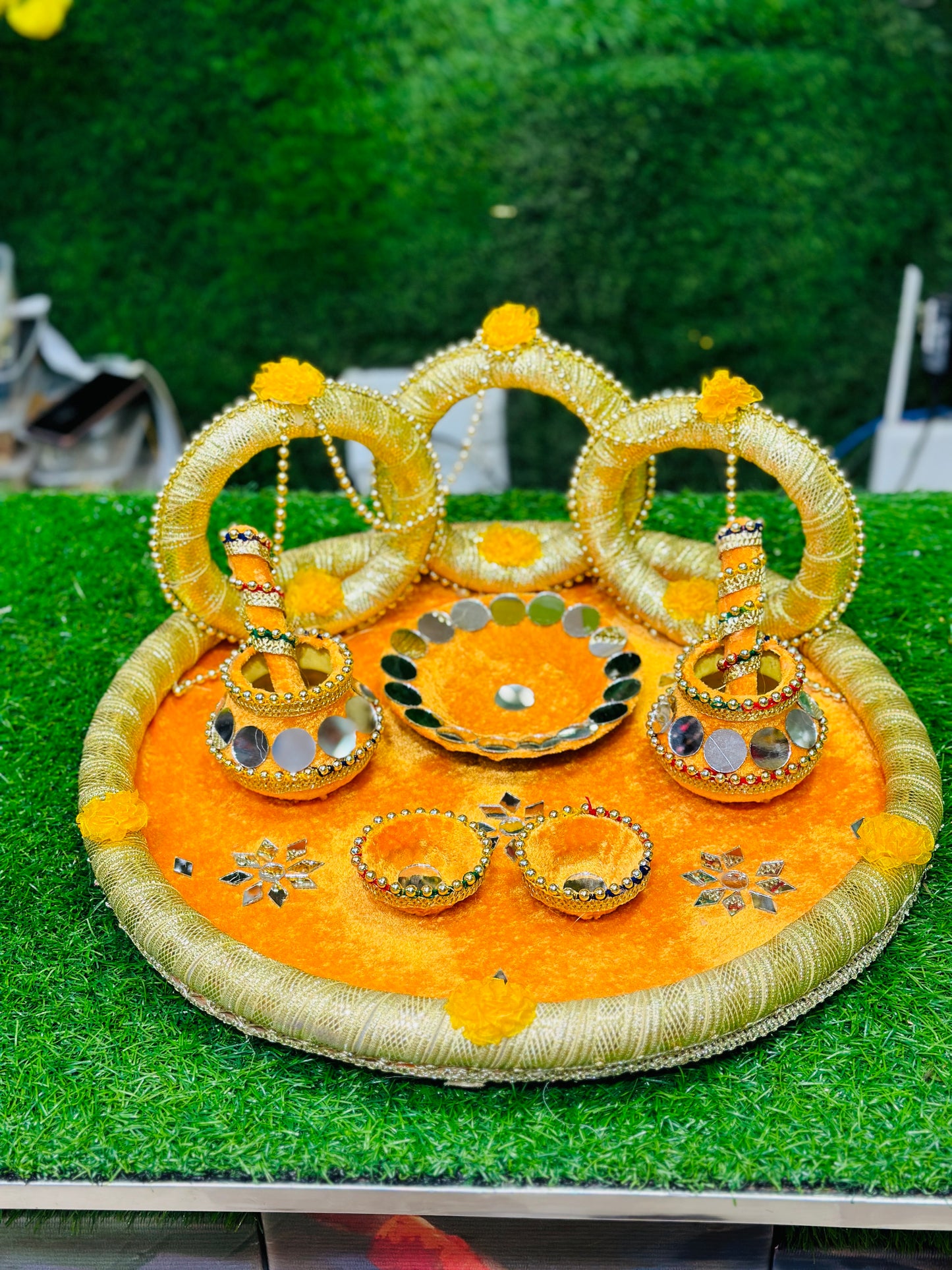 Velvet Back Ring Thaal