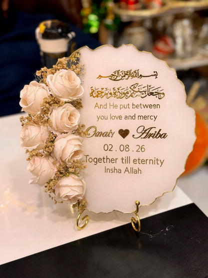 Side White Floral Resin Plate