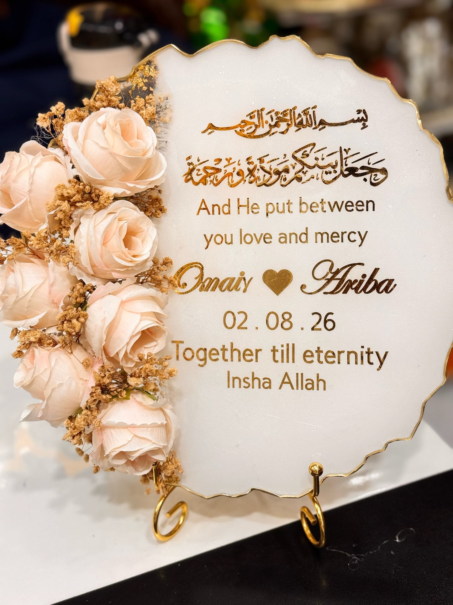 Side White Floral Resin Plate
