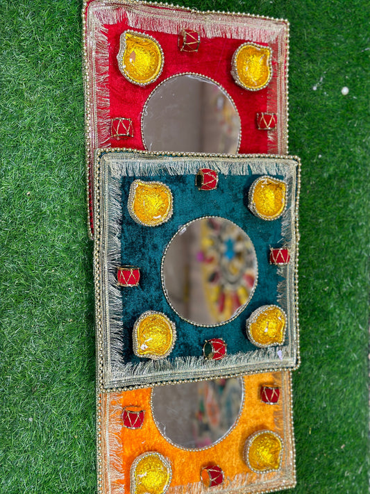 Squared Velvet Mirror Plates