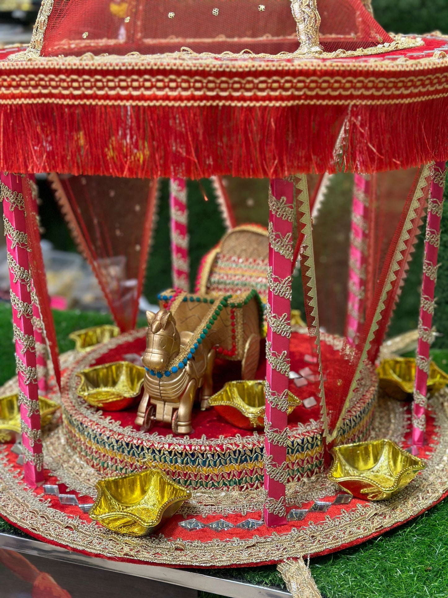 Velvet Bagi Tomb Thall